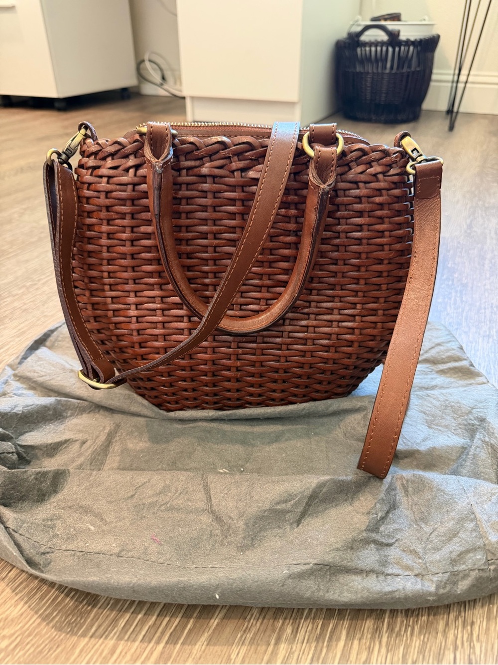 Opus Tu Italy Handwoven Leather Brown Tote Crossbody Bag